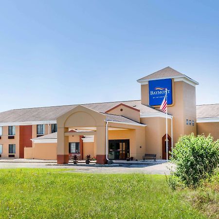 Baymont Inn & Suites By Wyndham Mukwonago Exterior foto