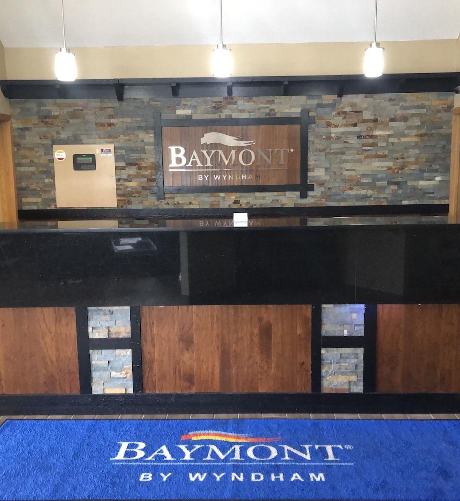 Baymont Inn & Suites By Wyndham Mukwonago Exterior foto