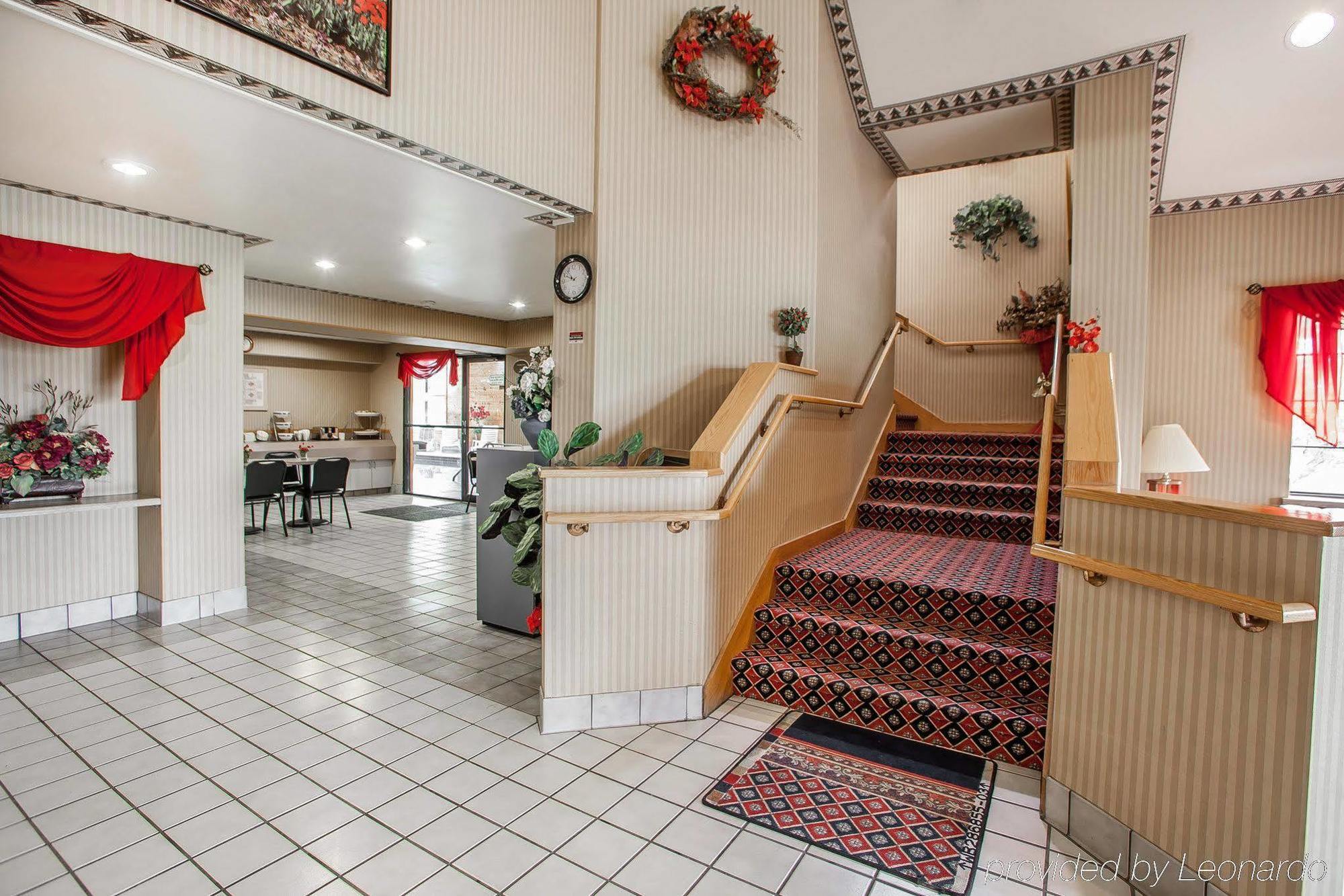 Baymont Inn & Suites By Wyndham Mukwonago Exterior foto